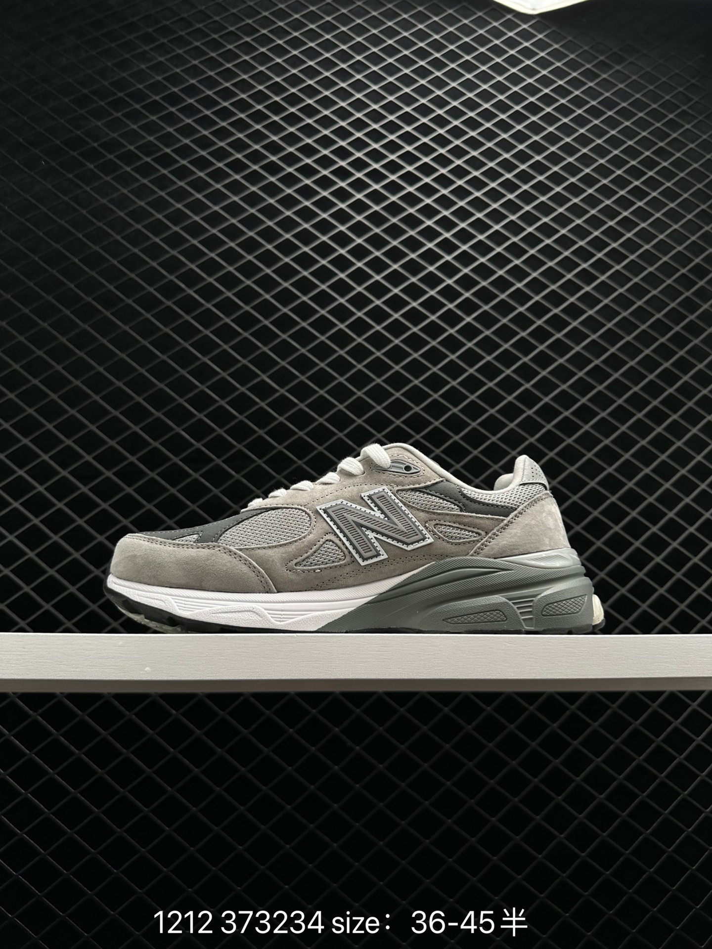 New Balance in USA M990V3